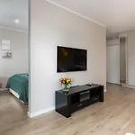 Seaside 4 Pory Roku 아파트 코워브제크
