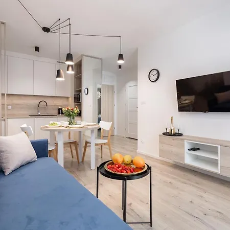 Seaside 4 Pory Roku アパート