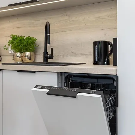 Seaside 4 Pory Roku Apartment *